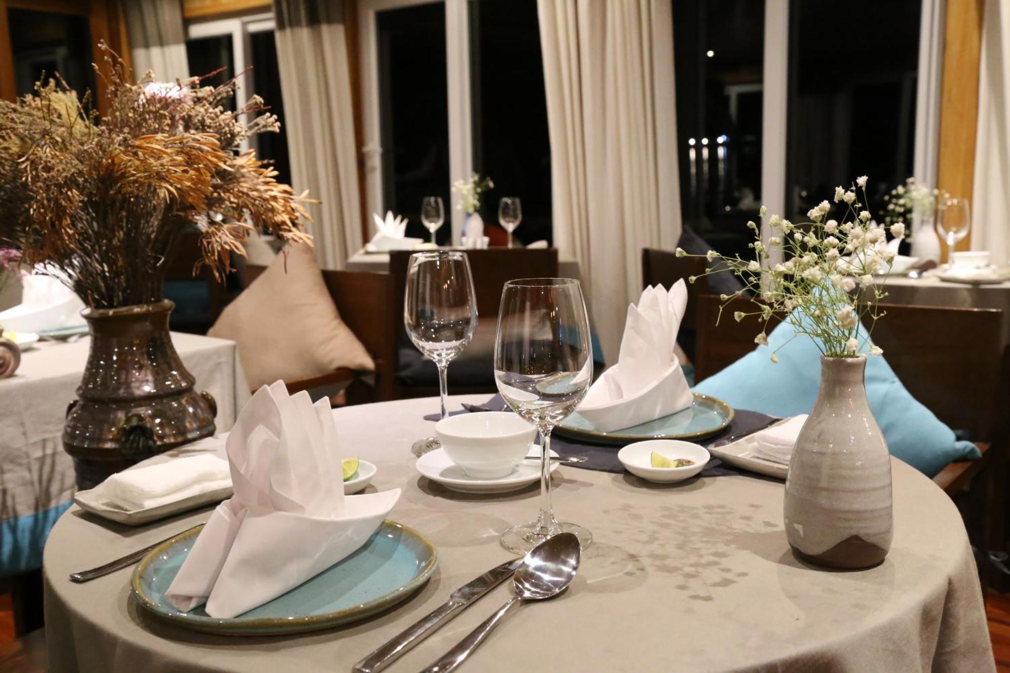 Secret Halong Cruise Hotel Hạ Long Ngoại thất bức ảnh