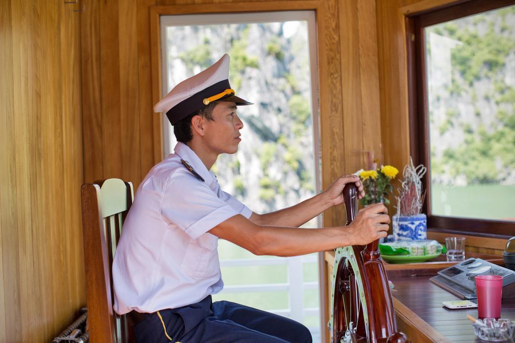 Secret Halong Cruise Hotel Hạ Long Ngoại thất bức ảnh