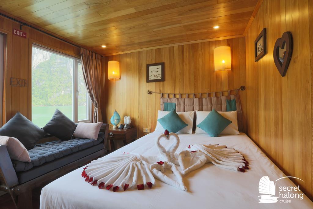 Secret Halong Cruise Hotel Hạ Long Ngoại thất bức ảnh