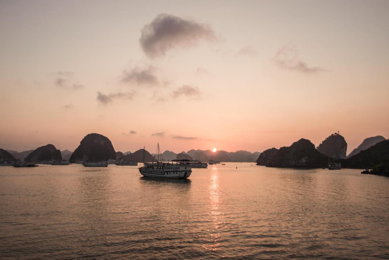 Secret Halong Cruise Hotel Hạ Long Ngoại thất bức ảnh