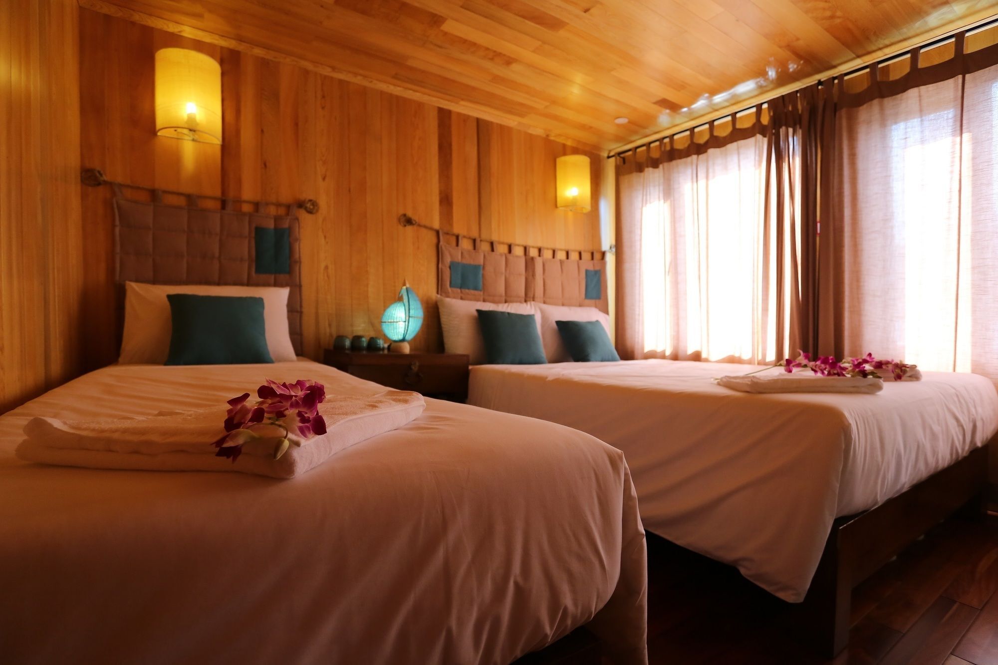 Secret Halong Cruise Hotel Hạ Long Ngoại thất bức ảnh